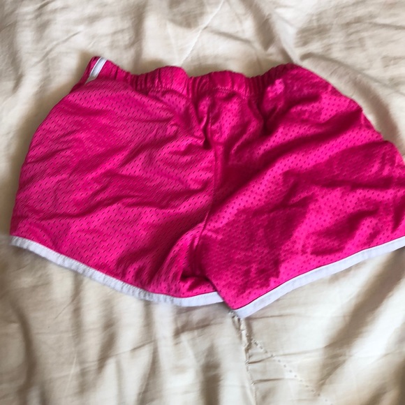 Pink booty shorts - Picture 2 of 2